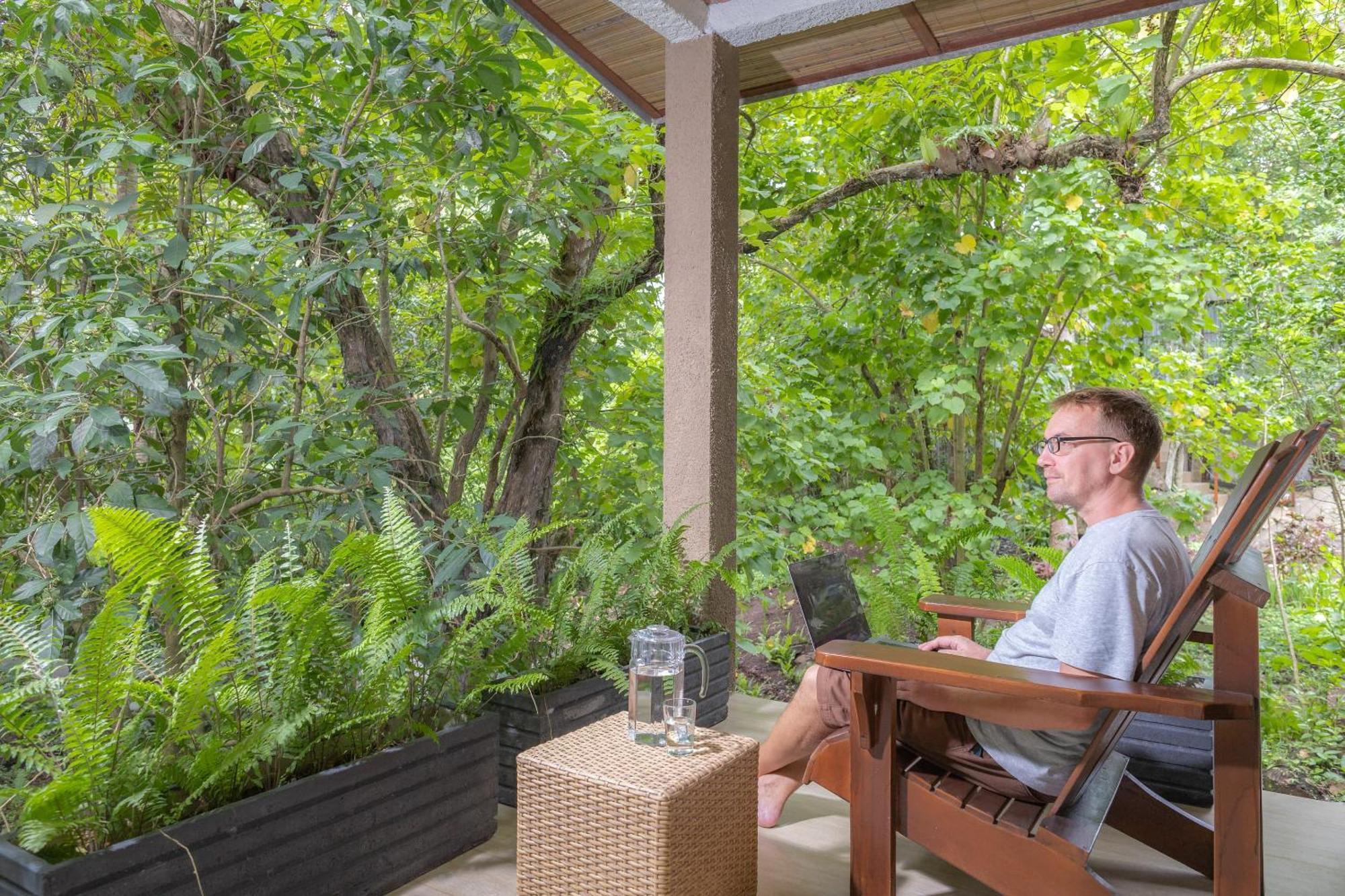 Thalassa Dive & Wellbeing Resort Manado Eksteriør billede