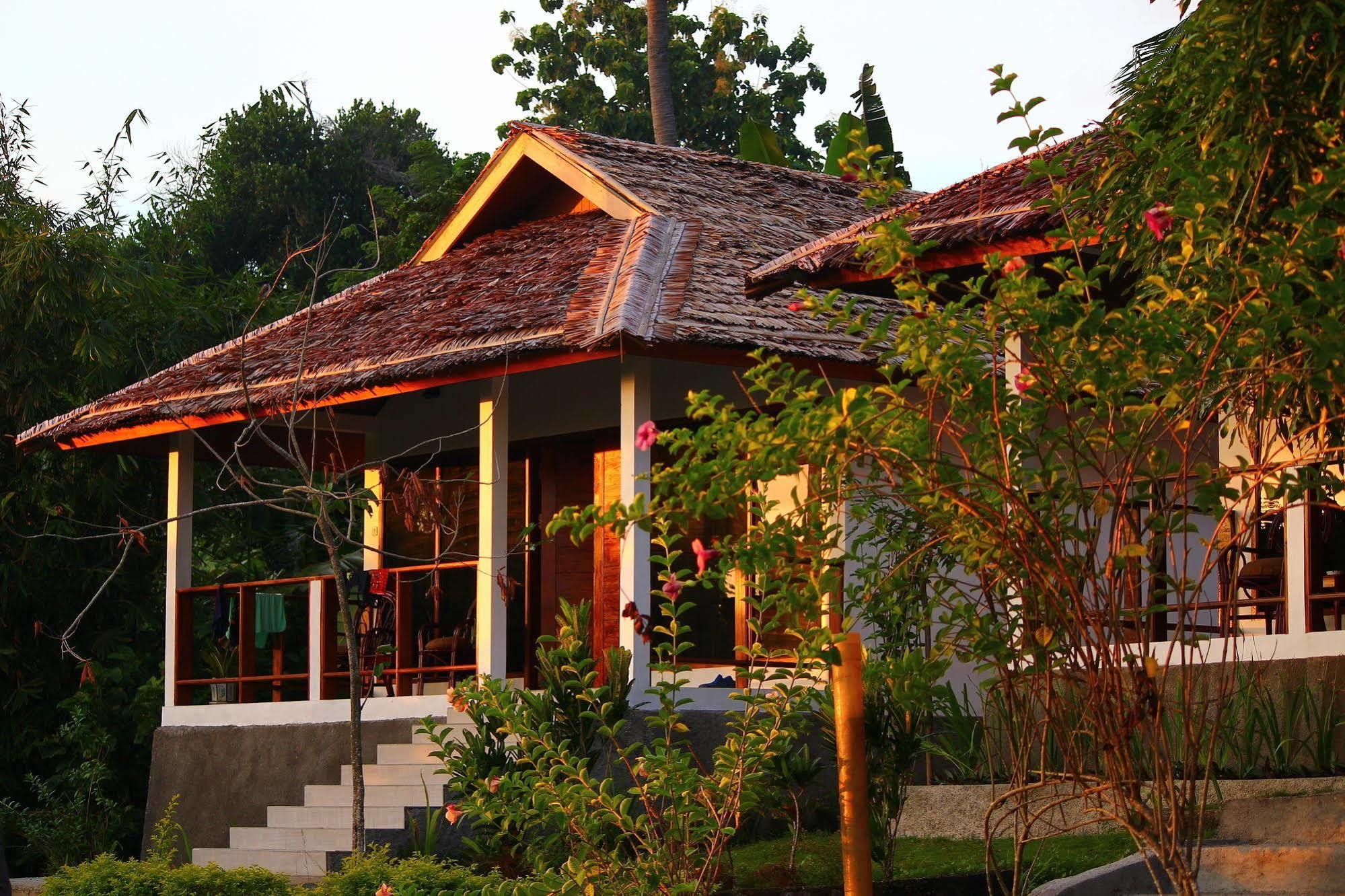 Thalassa Dive & Wellbeing Resort Manado Eksteriør billede